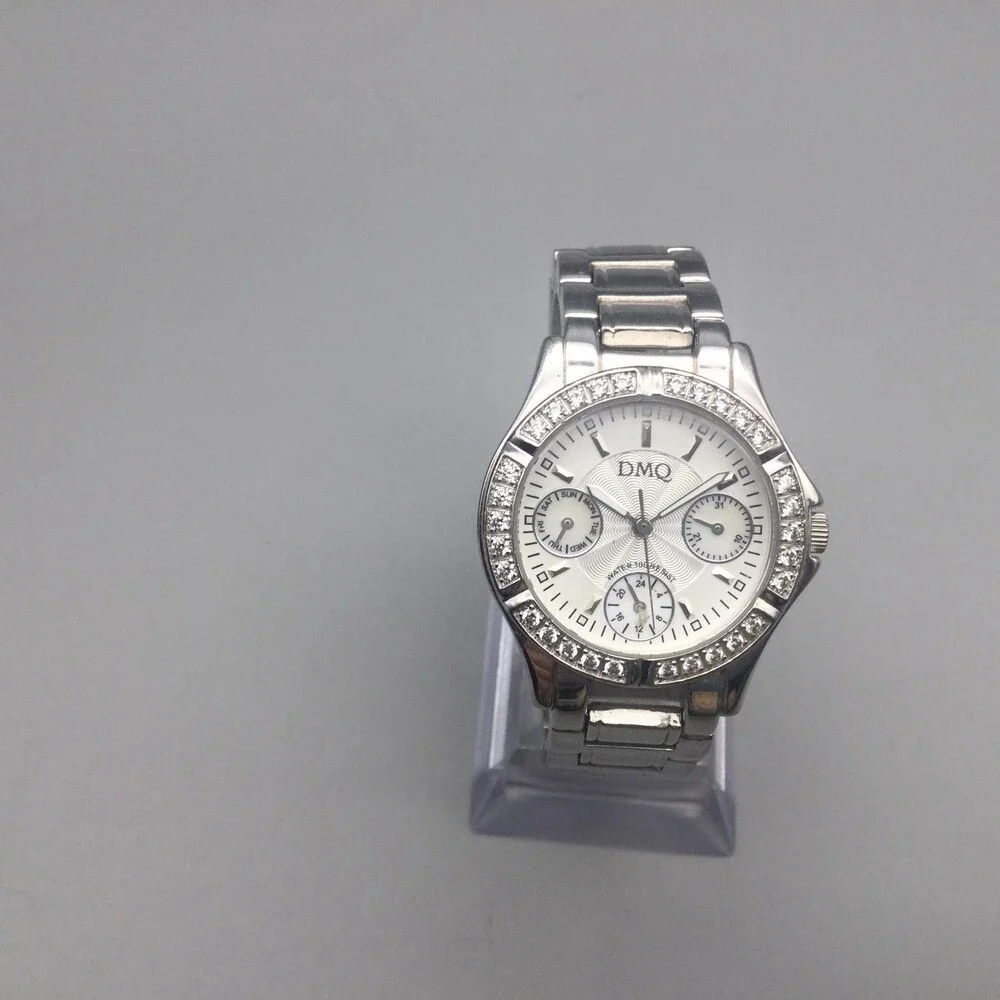 DMQ DQ/1067 Womens Watch 33mm Silver Tone Crystals Bracelet New Battery 6